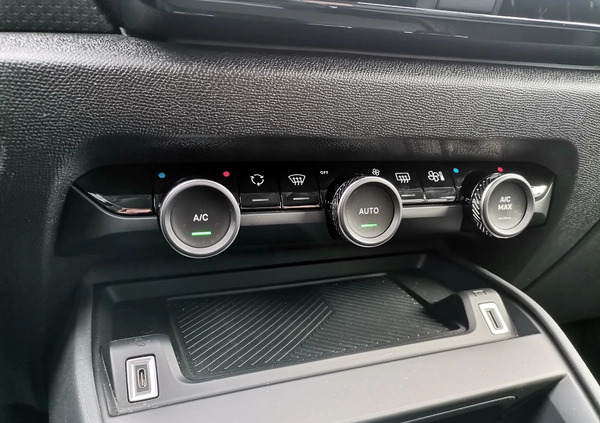 Citroen C4 cena 87900 przebieg: 10000, rok produkcji 2021 z Orzesze małe 562